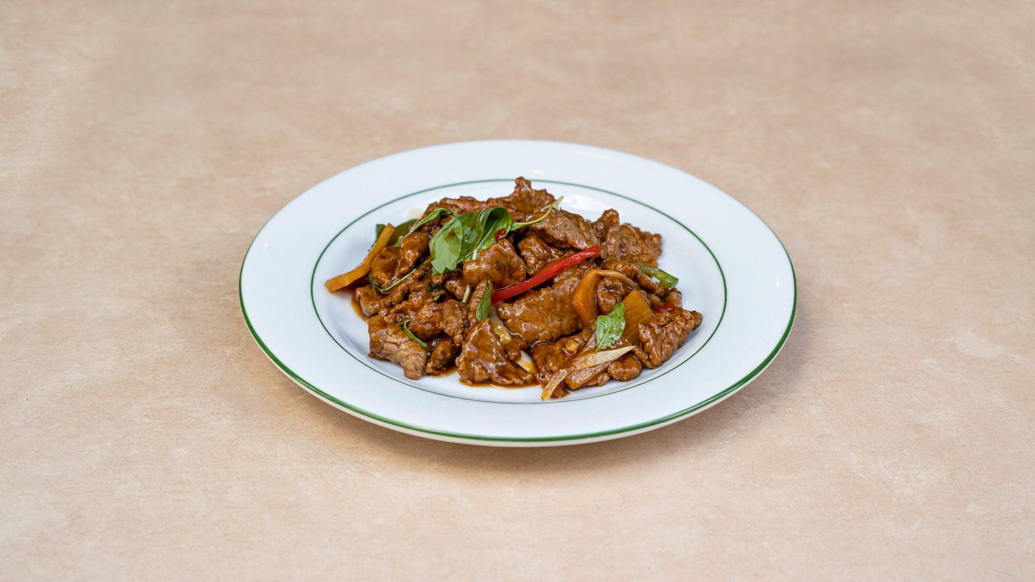 Bœuf aux basilics épicés